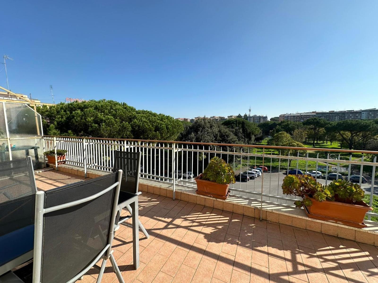 Ferienwohnung Terrazza Sul Parco Rom Exterior foto