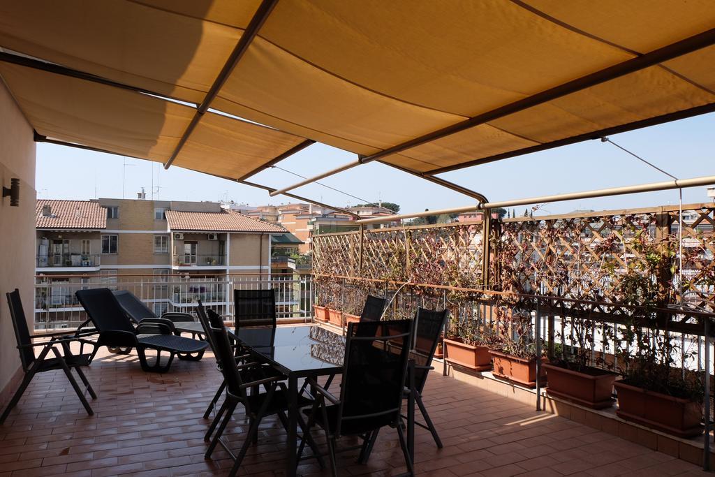 Ferienwohnung Terrazza Sul Parco Rom Exterior foto